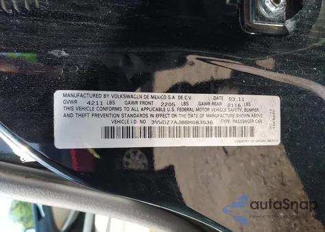 2011 Volkswagen Jetta 2.5L Se z USA, uszkodzony, nr VIN 3VWDZ7AJ8BM083536